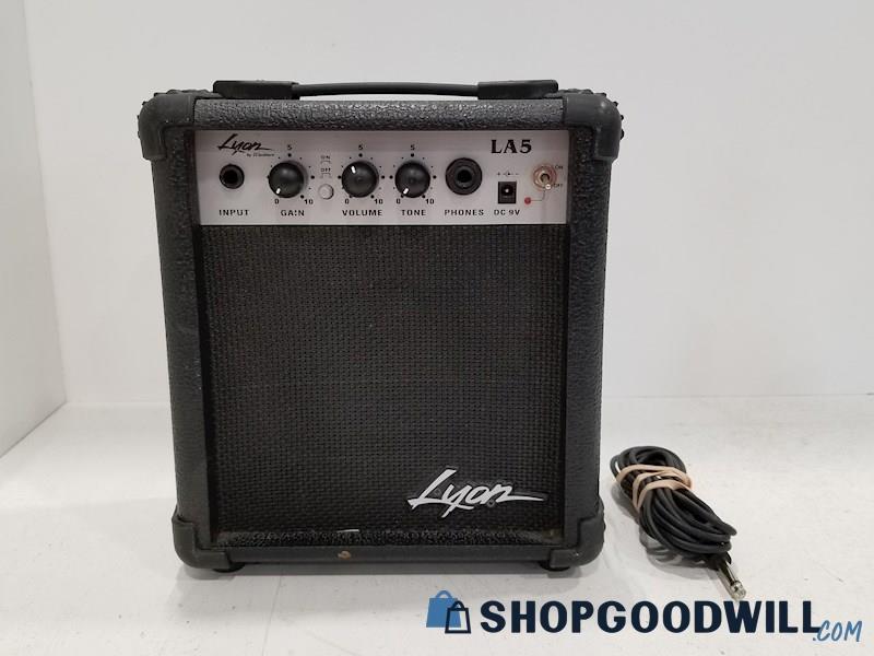 Lyon by Washburn Guitar Amplifier Model LA5 - POWERS ON
