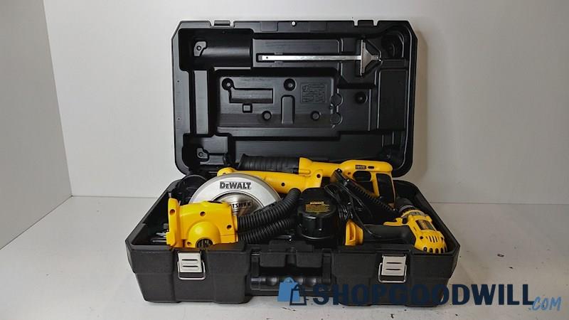 30lbs DeWalt Power Tools w/Case Circular Saw Work light+ -Untested, Pick Up Only