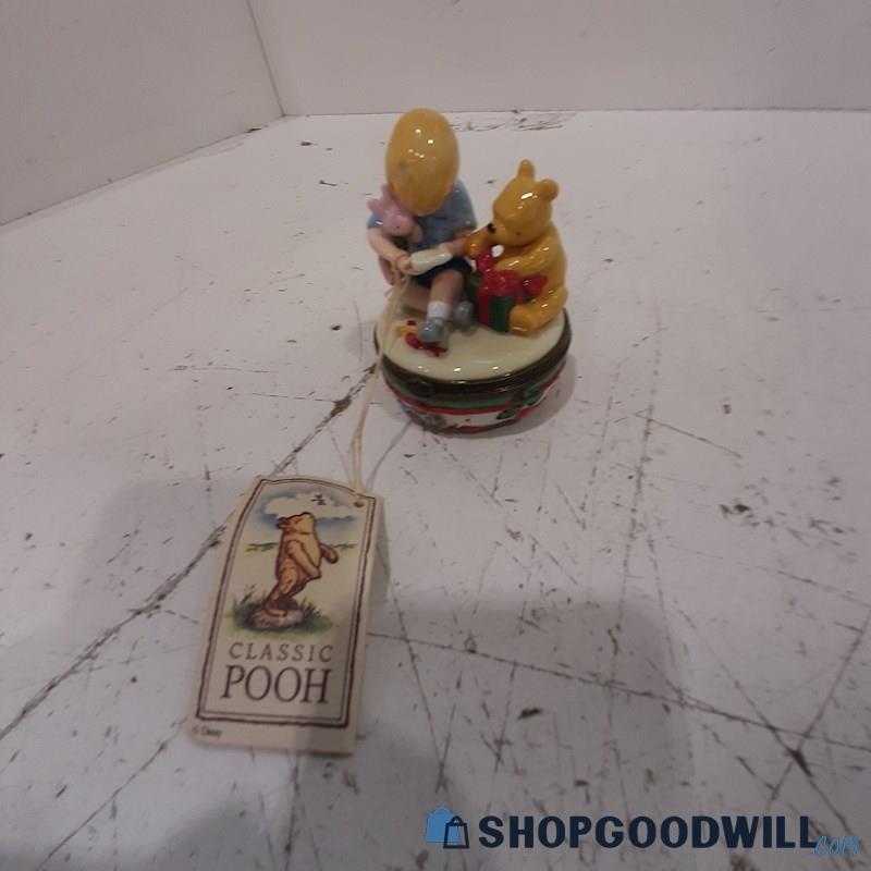 Disney Classic Pooh Reading Book Figurine 