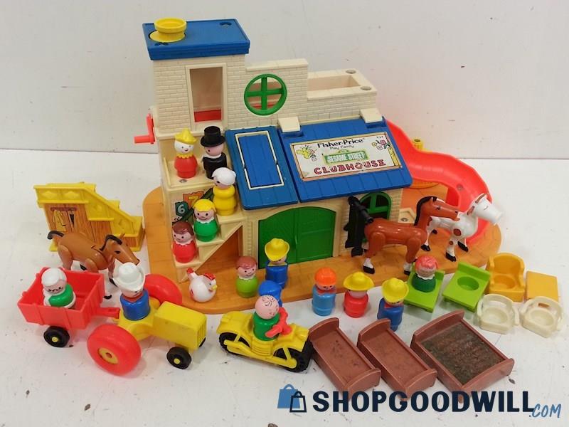 VTG Fisher-Price Sesame Street Clubhouse & Mixed Little People Accessories Lot