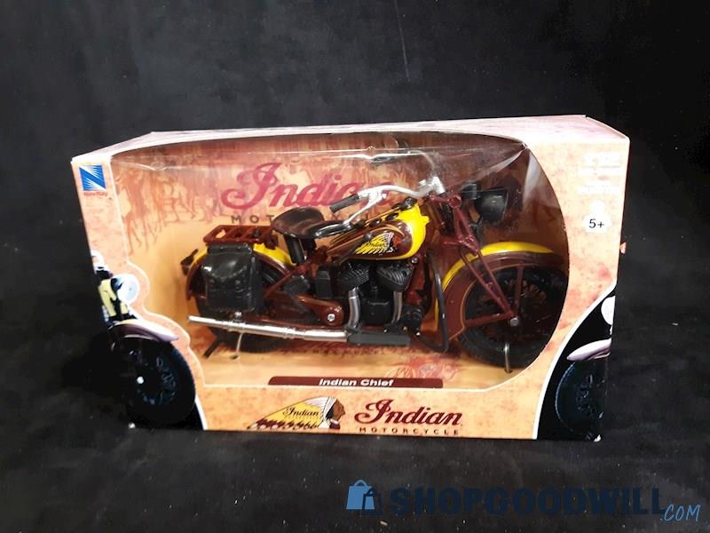 New Ray 1:12 1934 Indian Sport Scout Die Cast Motorcycle Collectible Figurine