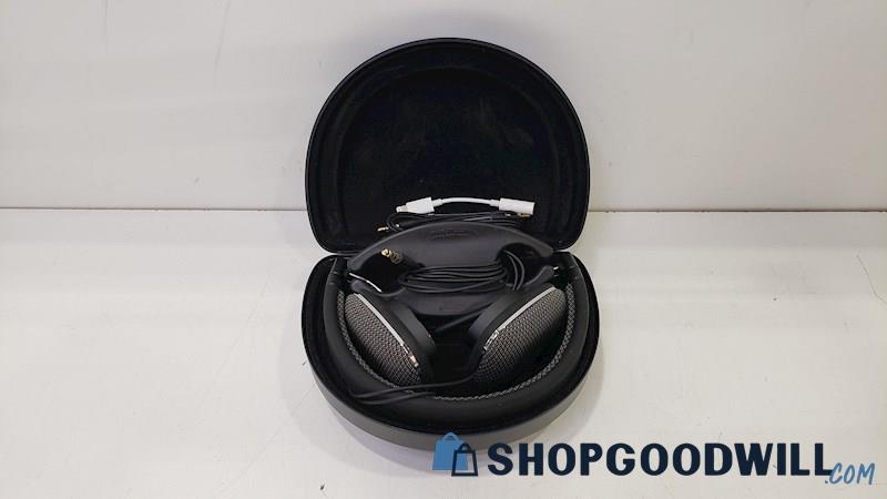 Bowers & Wilkens Black P3 On-Ear Headphones w/Case - Tested 