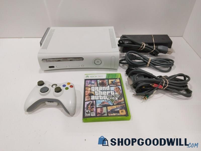 XBOX 360 Console W/Cords, Controller and game-tested