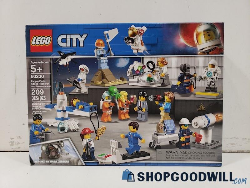 Lego City 60230 People Pack - Space Research and Development NIB SEALED  