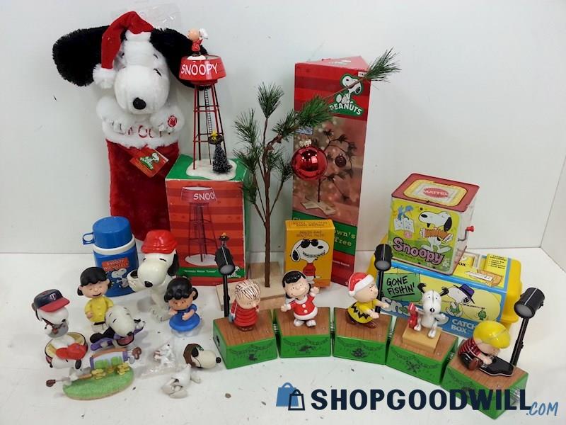 Snoopy/Peanuts 5PC Dance Party/Tree/Sock/Water Tower/Thermos/Figurines/Much More