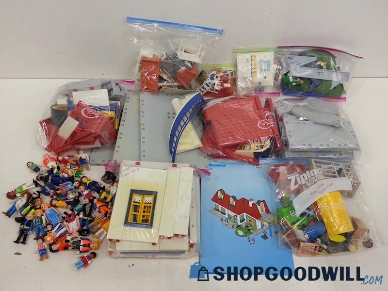 11lbs Playmobil House Playset 3965 W/Accessories/Figures Mixed Lot