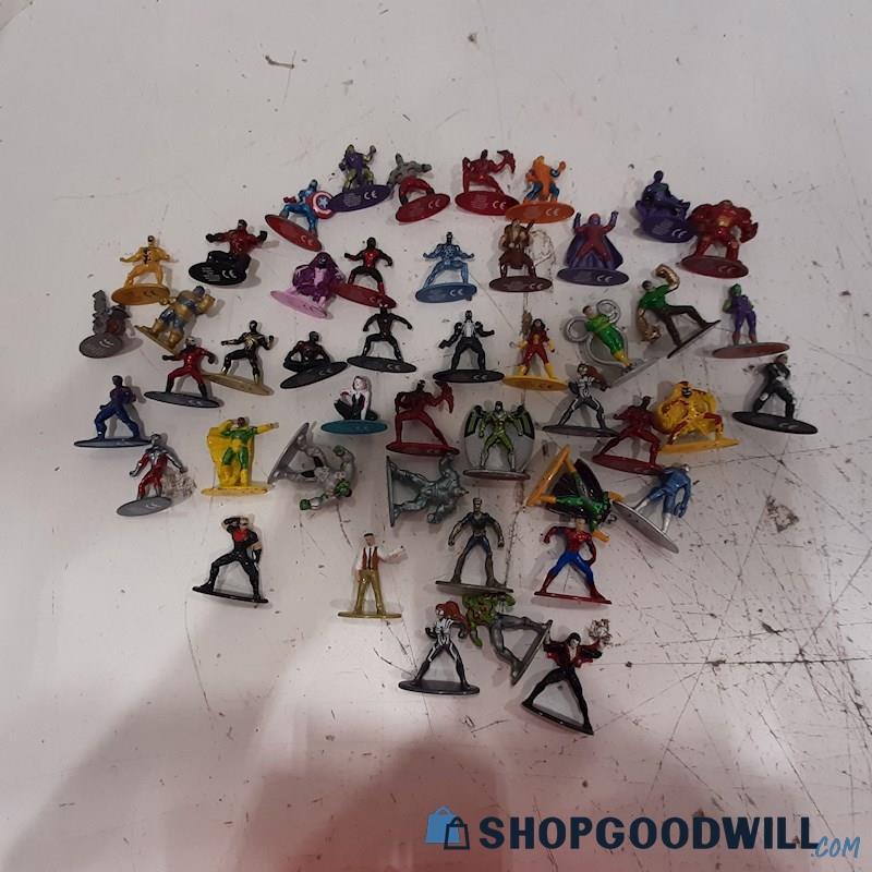 Lot Of Mixed Marvel Small Mini Figurines 