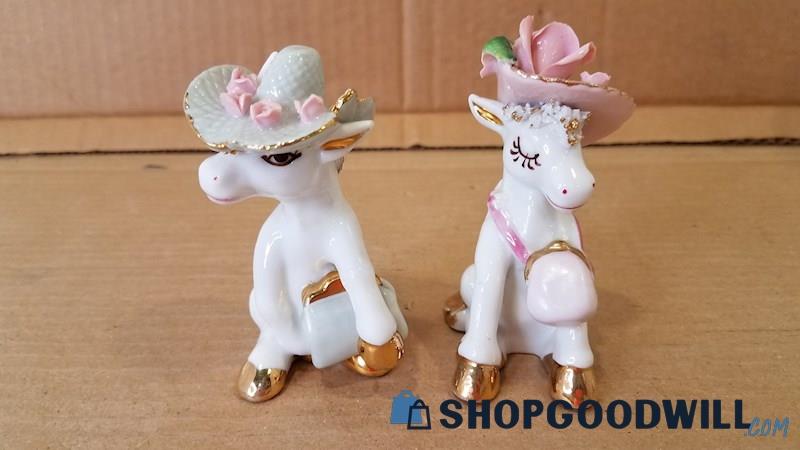 2pc Horse Figurines w/Hats & Purses 3.5