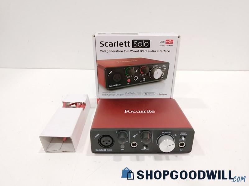 Scarlett Solo 2nd Gen 2-in/2-out USB Audio Interface IOB-POWERS ON