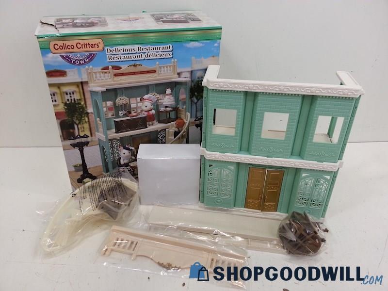 Calico Critters Town Delicious Restaurant Building W/Accessories IOB