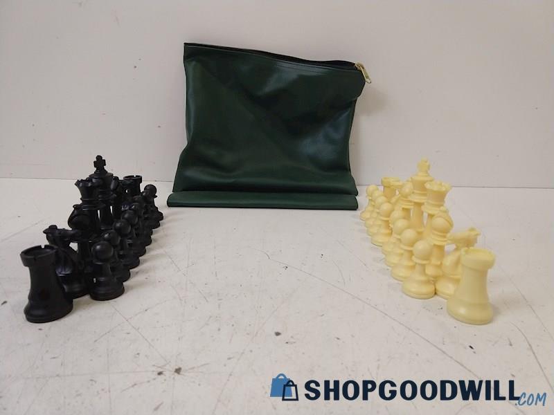 Green Bag Of Classic Chess Pieces UNBRANDED