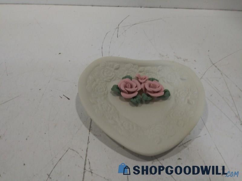Estate Manor Porcelain Heart Shaped Wall Figurine 3D Pink Roses Floral Decor