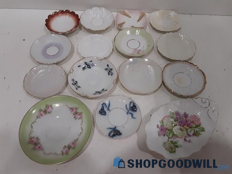 Lot of Small Saucers & Oval dresser dish 