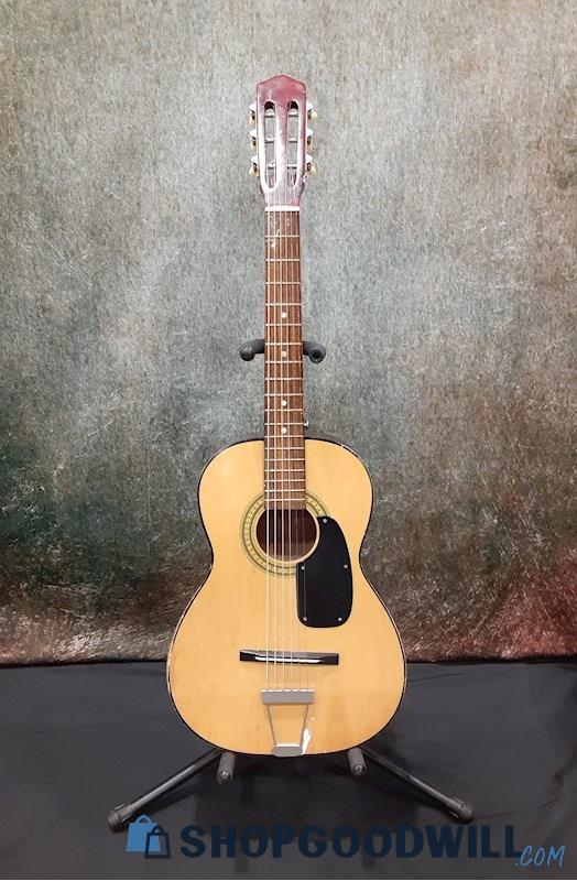 Unbranded 6 String Acoustic Guitar Model Appears FG-11 w/Strap
