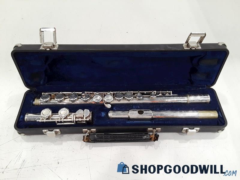 W.T. Armstrong #104 Flute SN#36 33478 w/Case