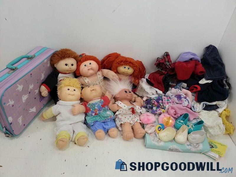 VTG 5 Cabbage Patch & 1 Like Troll Dolls & Large Lot Of Clothes & Suitcase