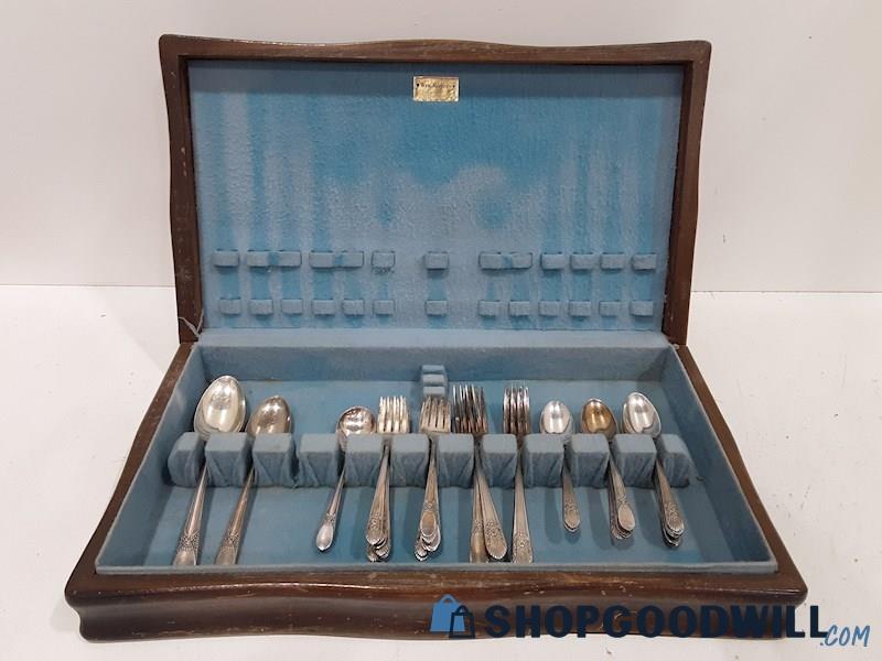 WM Rogers 40 Piece Mixed Flatware Lot with Case 