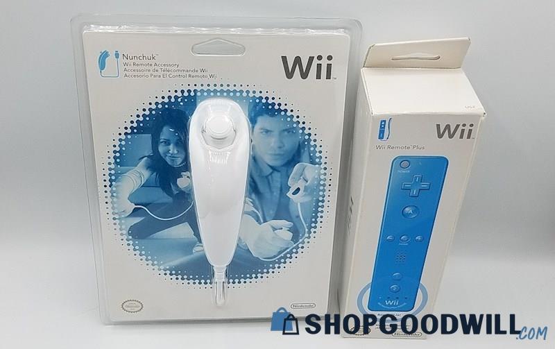 New/Sealed Nintendo Wii Remote Plus In Blue & Nunchuk Controller