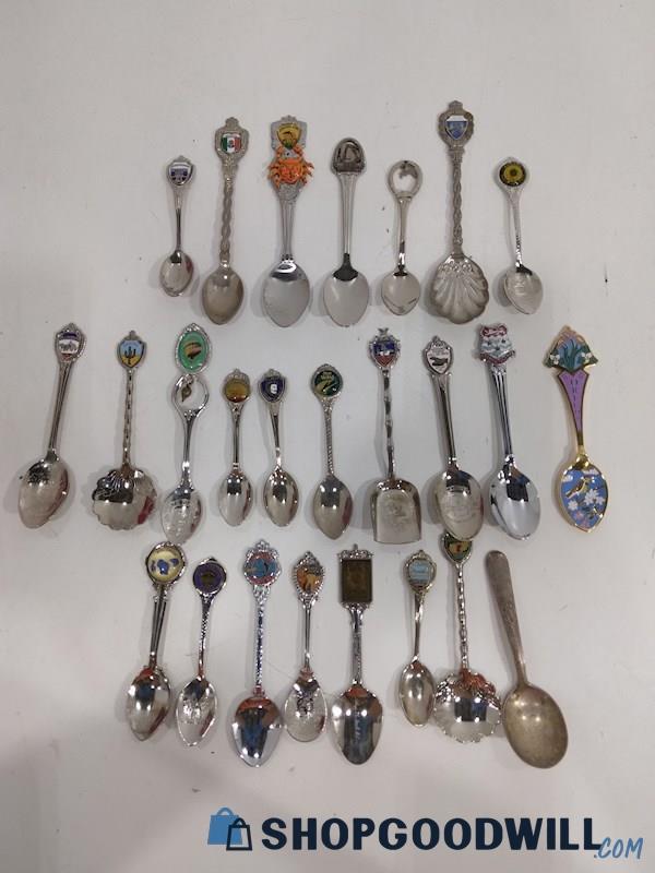 Assorted Small Souvenir Spoons All Around US & Cities Collectibles Collection 
