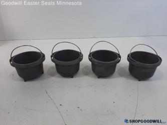 4 Service Ideas. Inc Appears to be Aluminum Country Kettles Each 5" x 4" x 3"