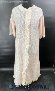 Women's Soft Pink & Lace Evening Robe by Eyeful by The Flaums - Sz P