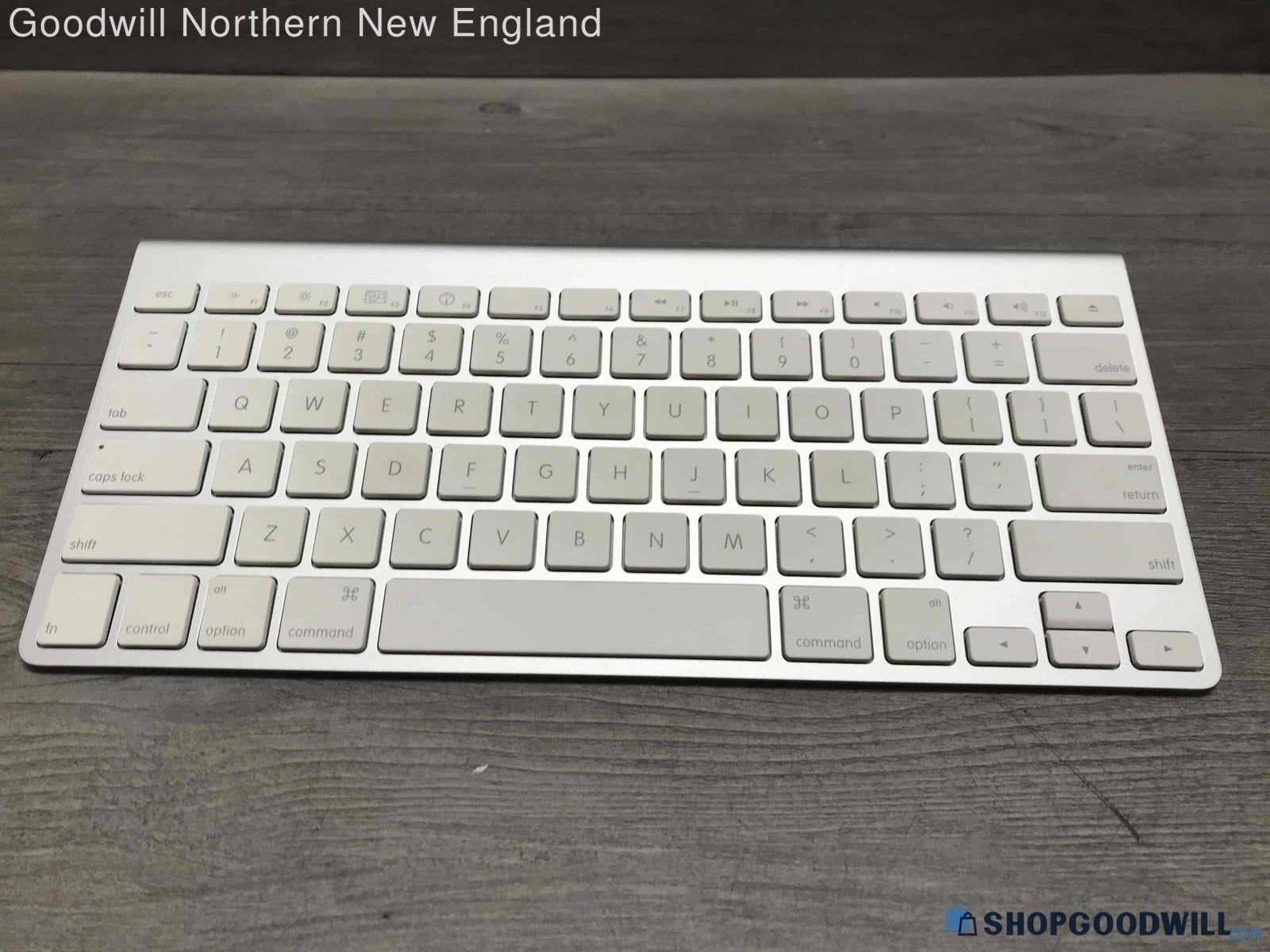 Apple Wireless Computer Keyboard Silver A1255 - shopgoodwill.com