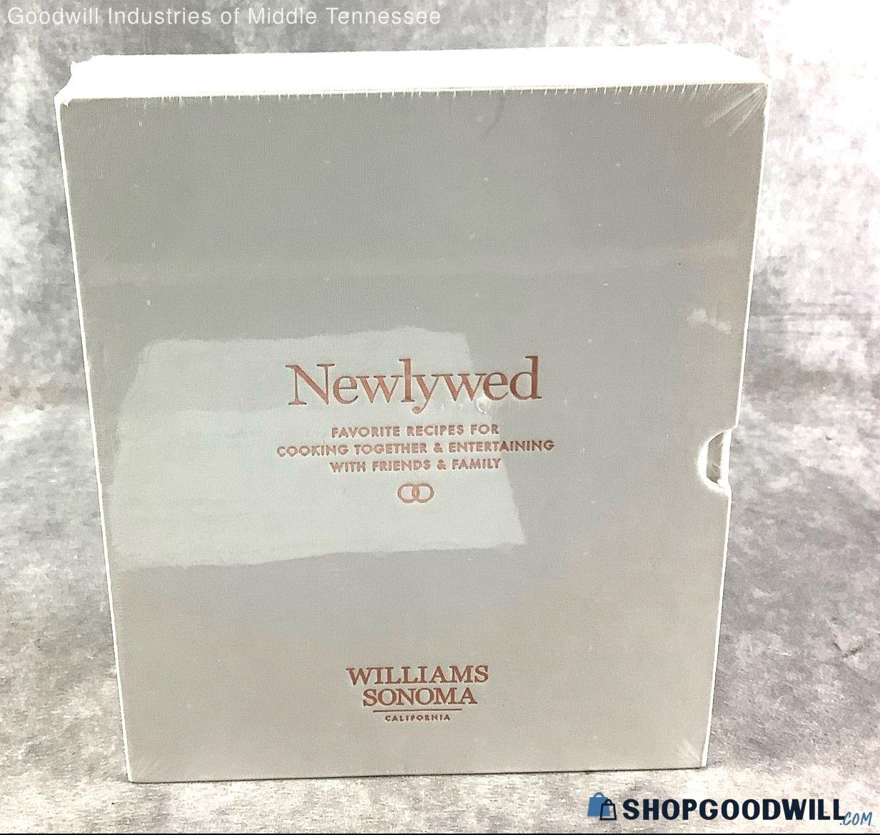 Williams Sonoma Newlywed Favorite Recipes Entertaining Cookbook   Bbcc186c 0f40 4eab 861e 995a7af1fb4aoq01 12081 