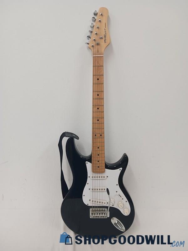 Behringer Iaxe 393 Electric Guitar | ShopGoodwill.com