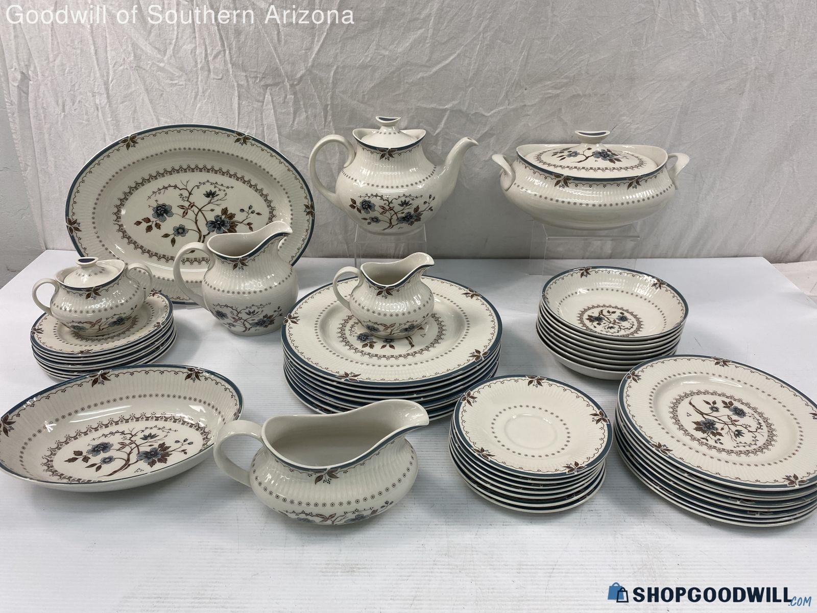 47 Pc Royal Doulton Fine China Old Colony Dinnerware Dish Set ...