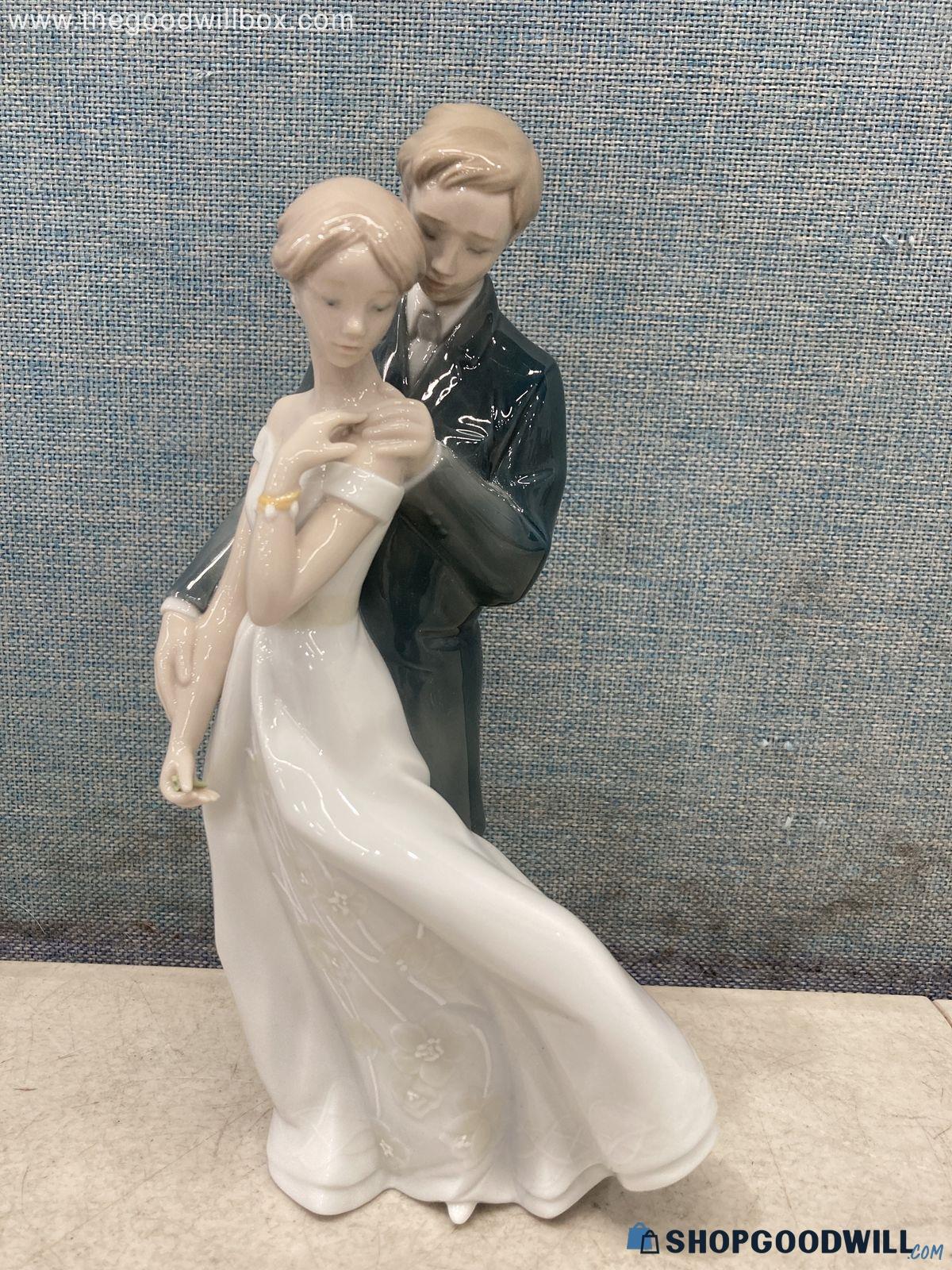 LLADRO Everlasting Love Couple Multicolor Glossy Decorative Figurine ...