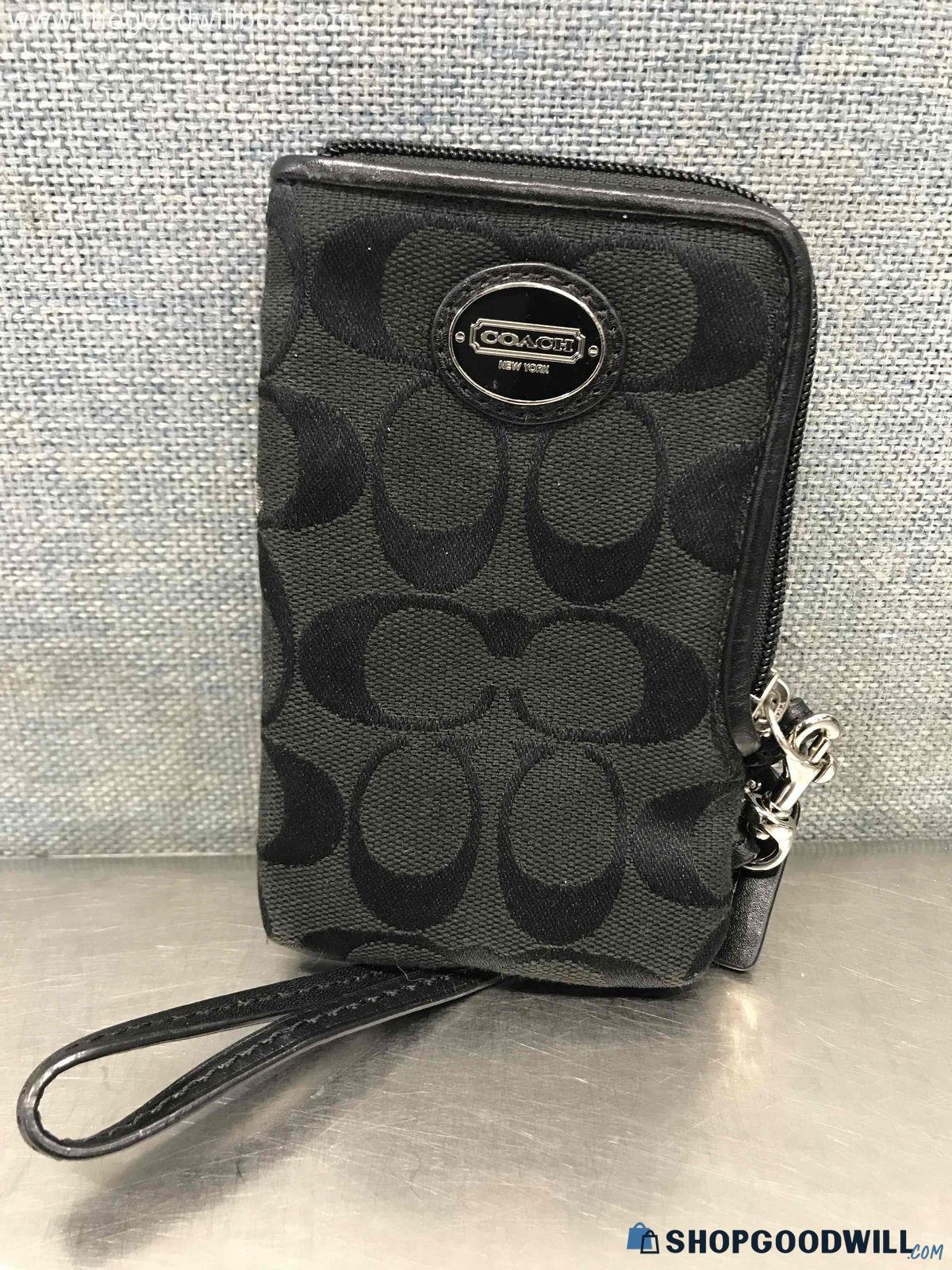 Coach Coin Wallet - shopgoodwill.com