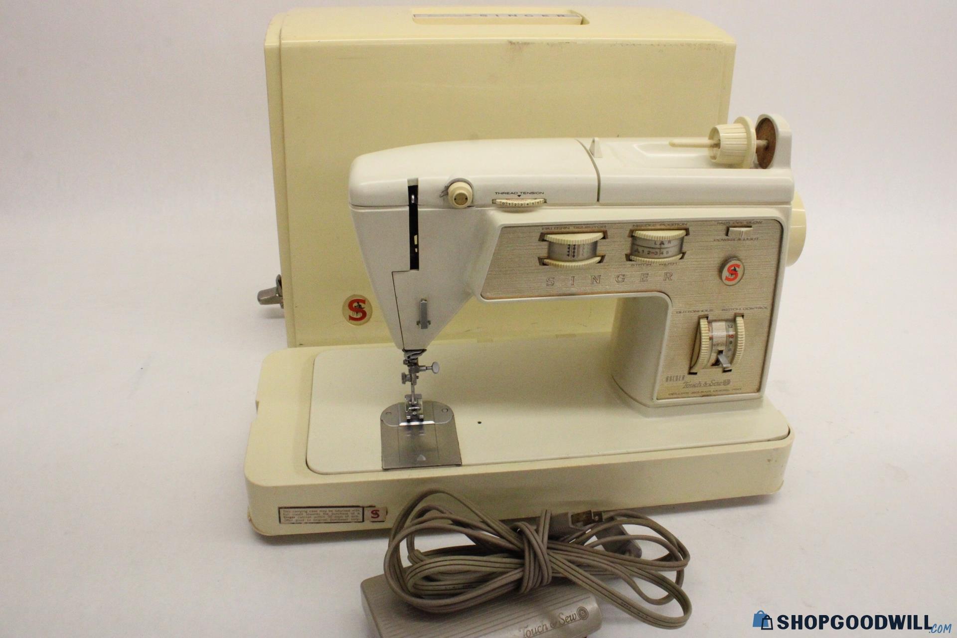 Singer Touch & Sew Deluxe Zig-Zag Model 750 - shopgoodwill.com