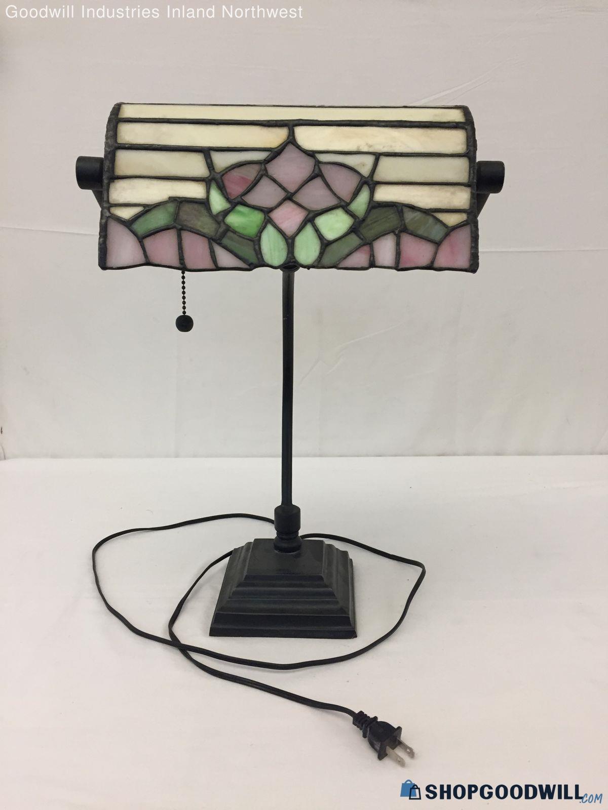 Vintage Underwriters Laboratories Stained Glass Table Lamp ...