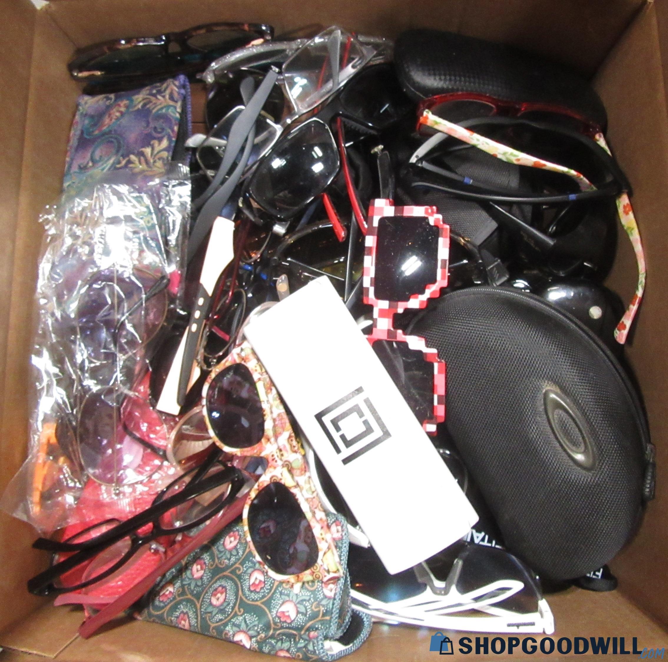 Lot Of Eyewear Sunglasses Readers 17 Lbs 14x14x14 Box | ShopGoodwill.com