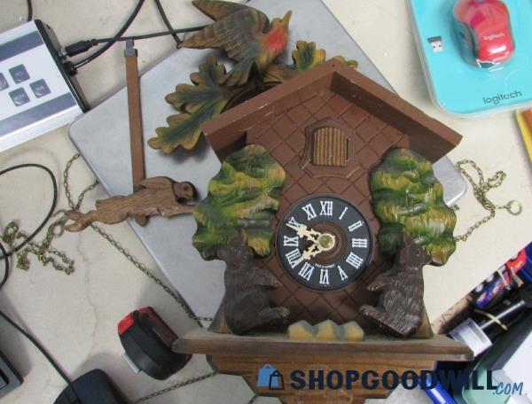 Vintage Chime Clock ShopGoodwill Com   1ba3dd99 E98b 4469 877f 5a5f131bc724nd31 11101 