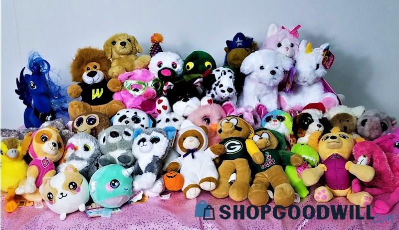 Plush Toy Mystery Box - shopgoodwill.com