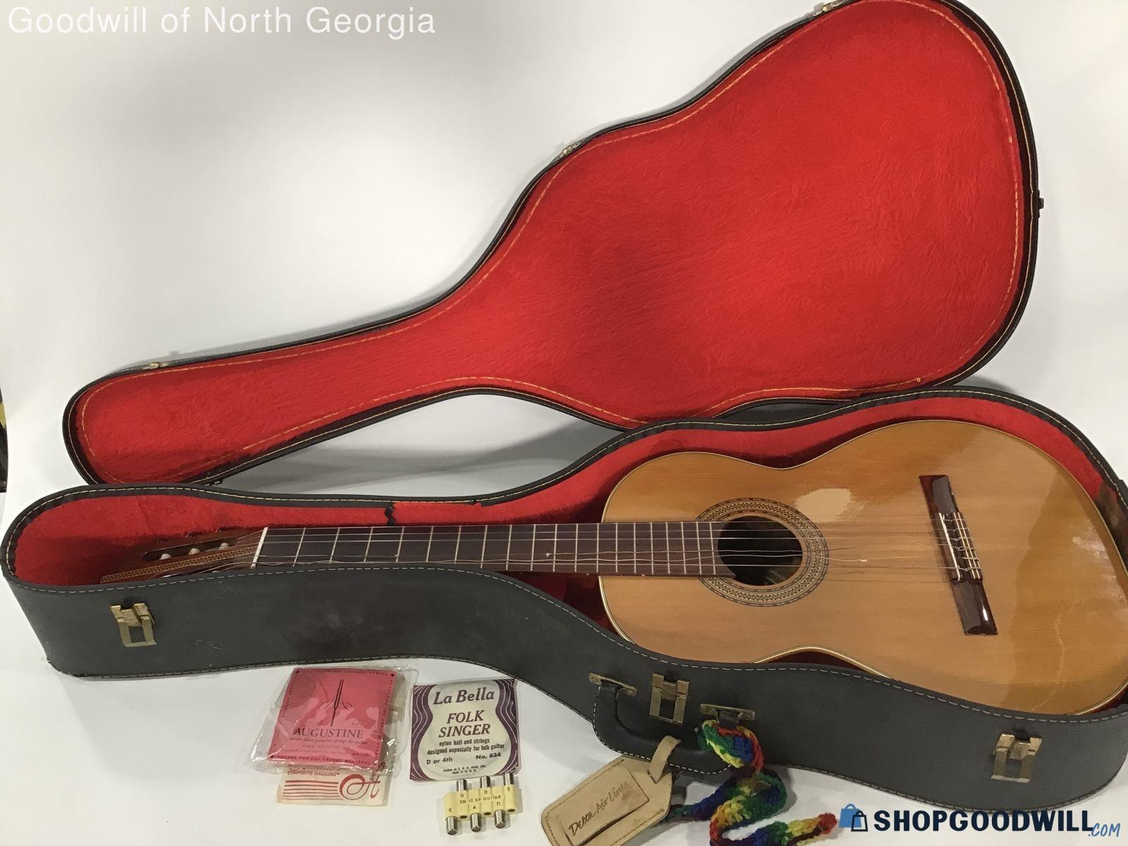 Tres Pinos SNM Classical Guitar - shopgoodwill.com