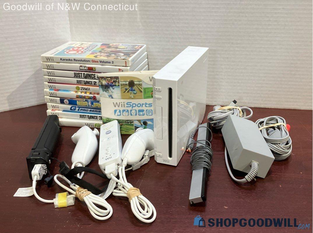 Nintendo Wii Console Bundle | ShopGoodwill.com