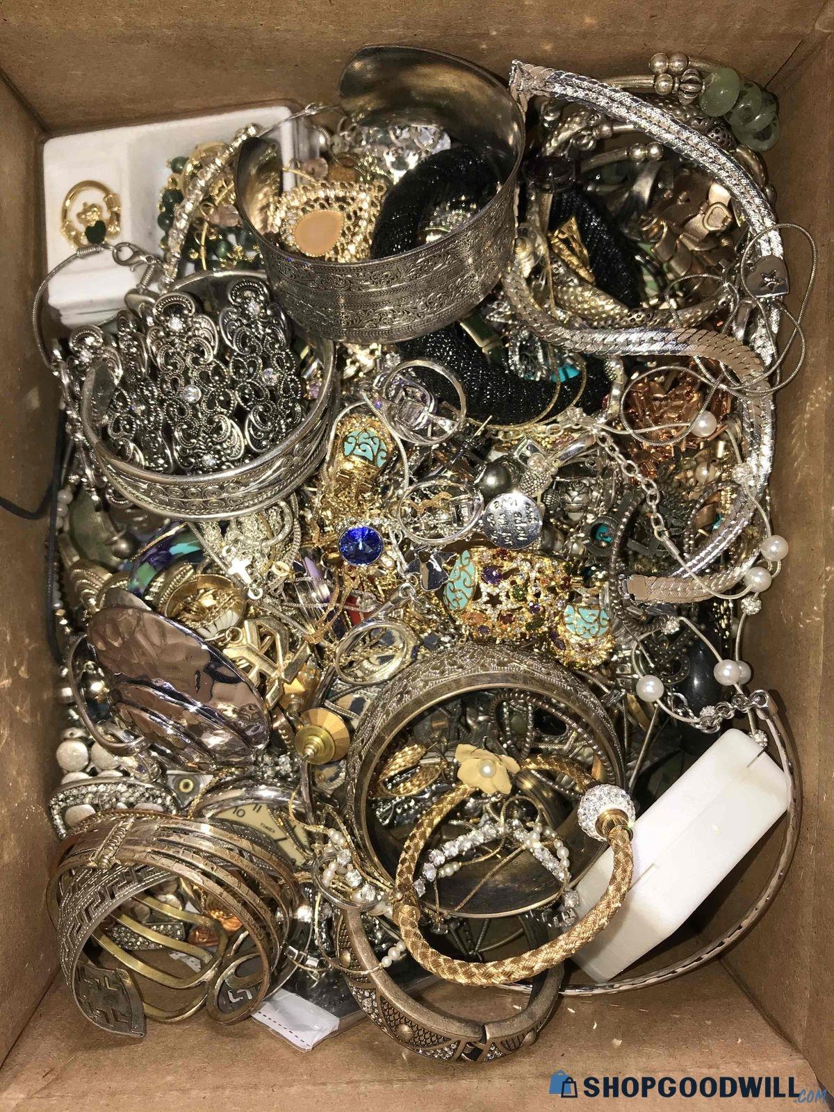 Box Lot Of Unsorted Jewelry 11Lbs. - shopgoodwill.com