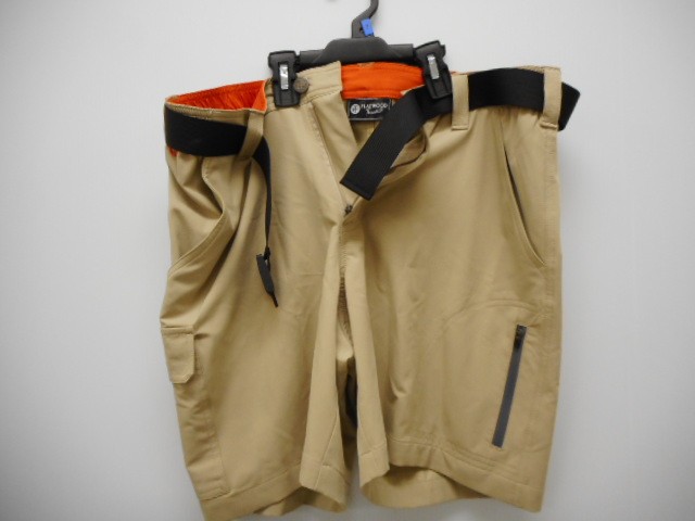 Flatwood Threads Men's Tan Fishing Shorts Size M - shopgoodwill.com