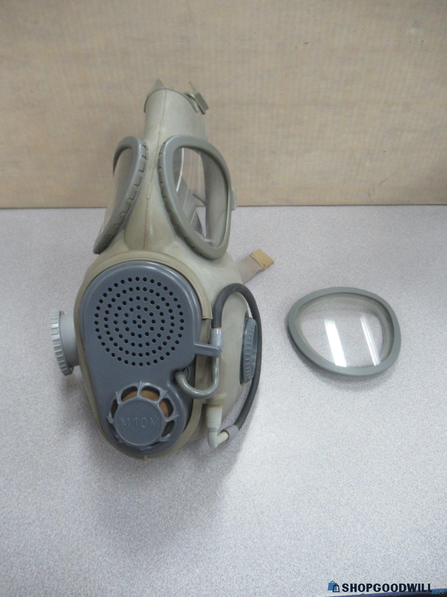 M10m Full Face Green Rubber Military Style Gas Mask | ShopGoodwill.com