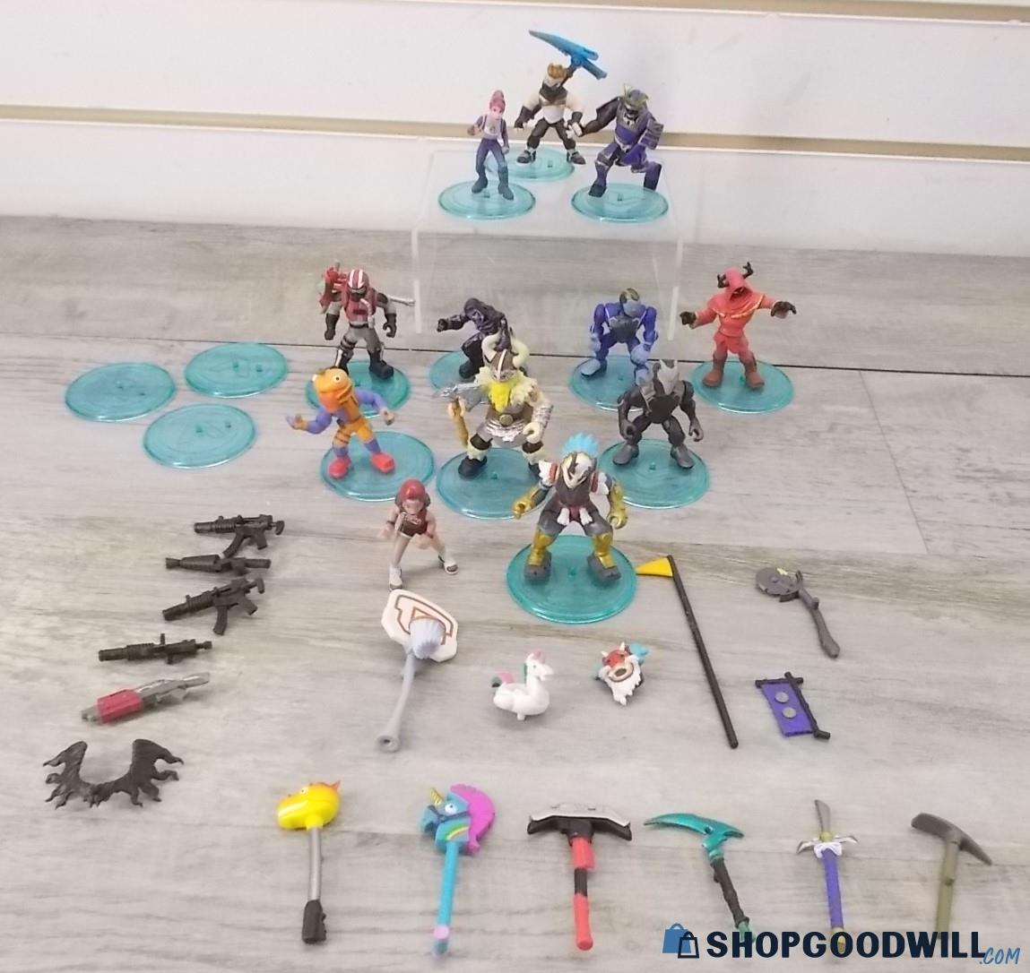 Assorted Collection Fortnite Epic Games Miniature Figures & Weapons ...