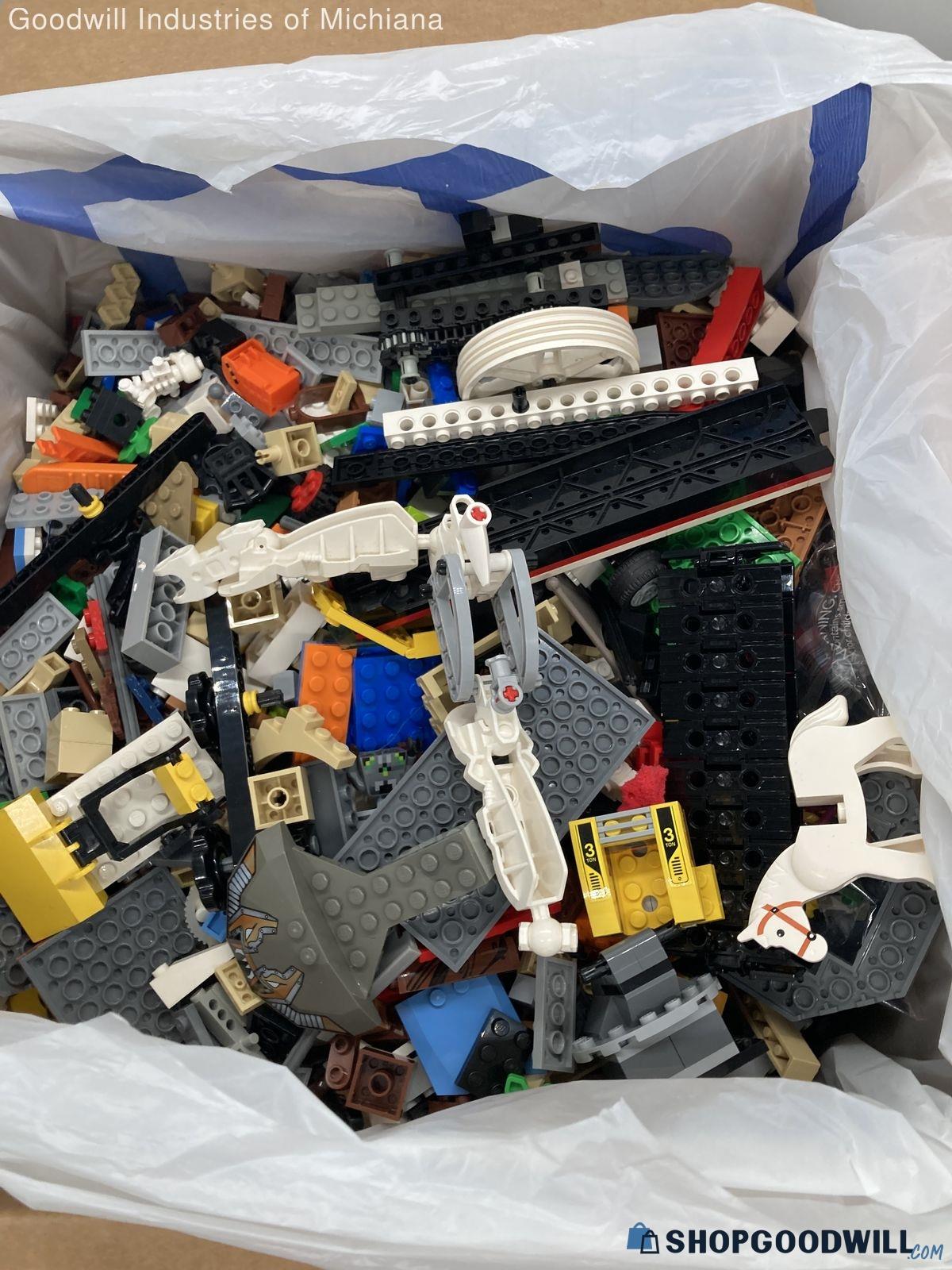 Unsorted Lego Lot | ShopGoodwill.com