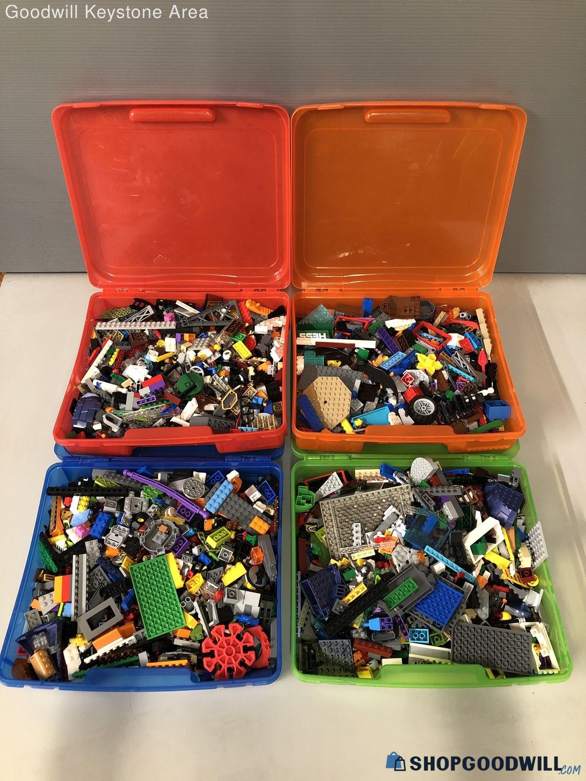 Legos Grab Lot With Containers | ShopGoodwill.com