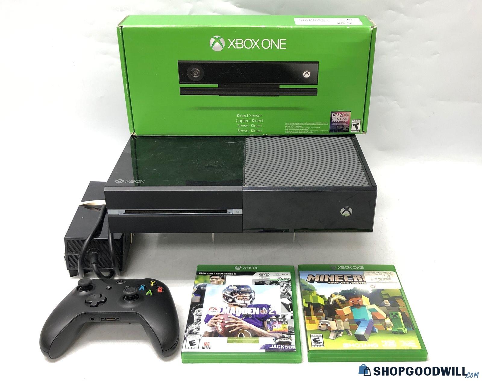 Microsoft Xbox One Gaming System Bundle | ShopGoodwill.com