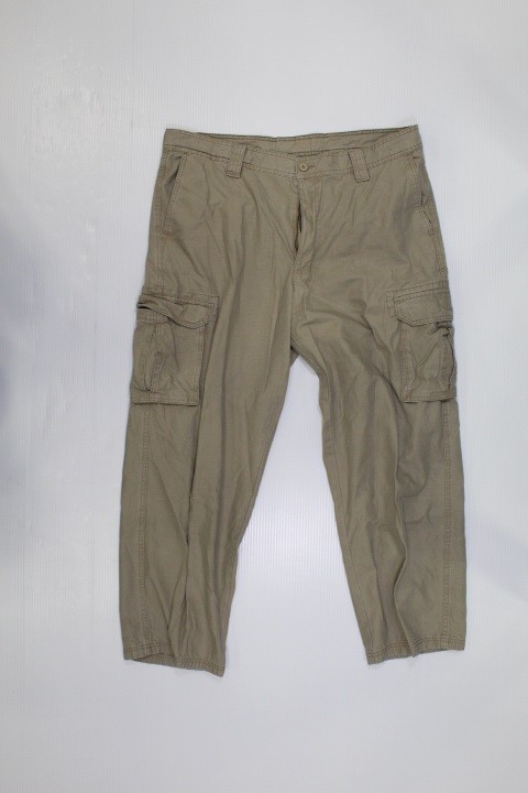 Outdoor Life Men's Khaki Cargo Pants Size 40/30 - shopgoodwill.com