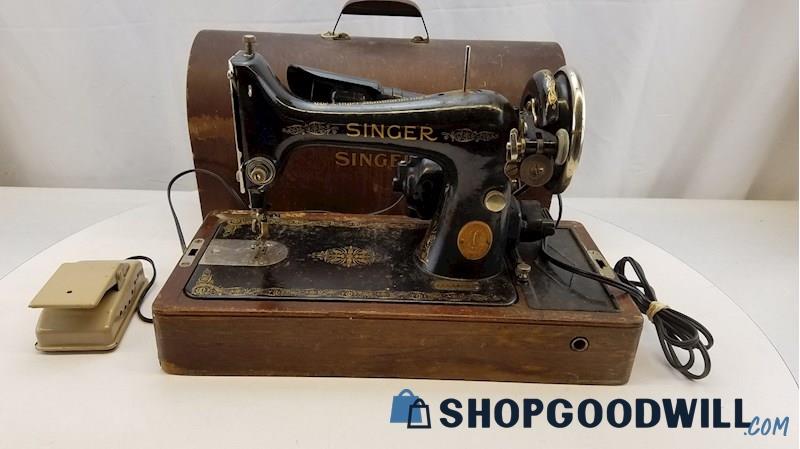 Vintage Singer 100-110Volt Sewing Machine With Attachments And Box ...