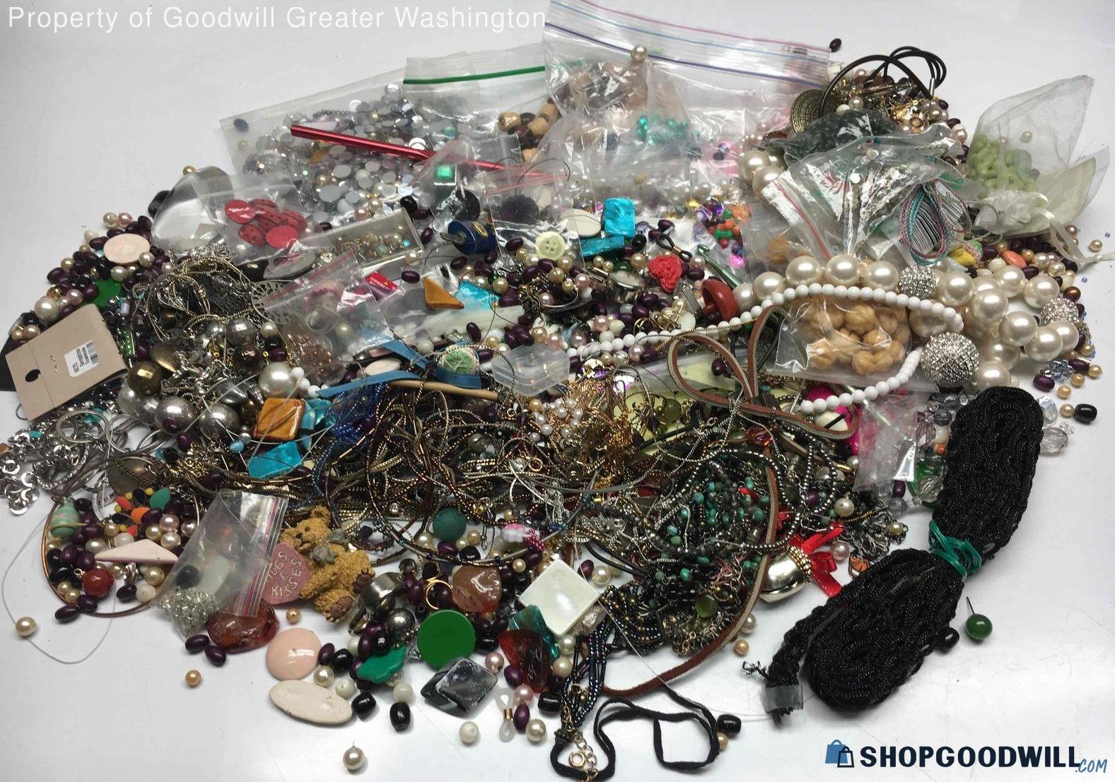 5 lbs. DIY Costume Jewelry Grab Bag - shopgoodwill.com