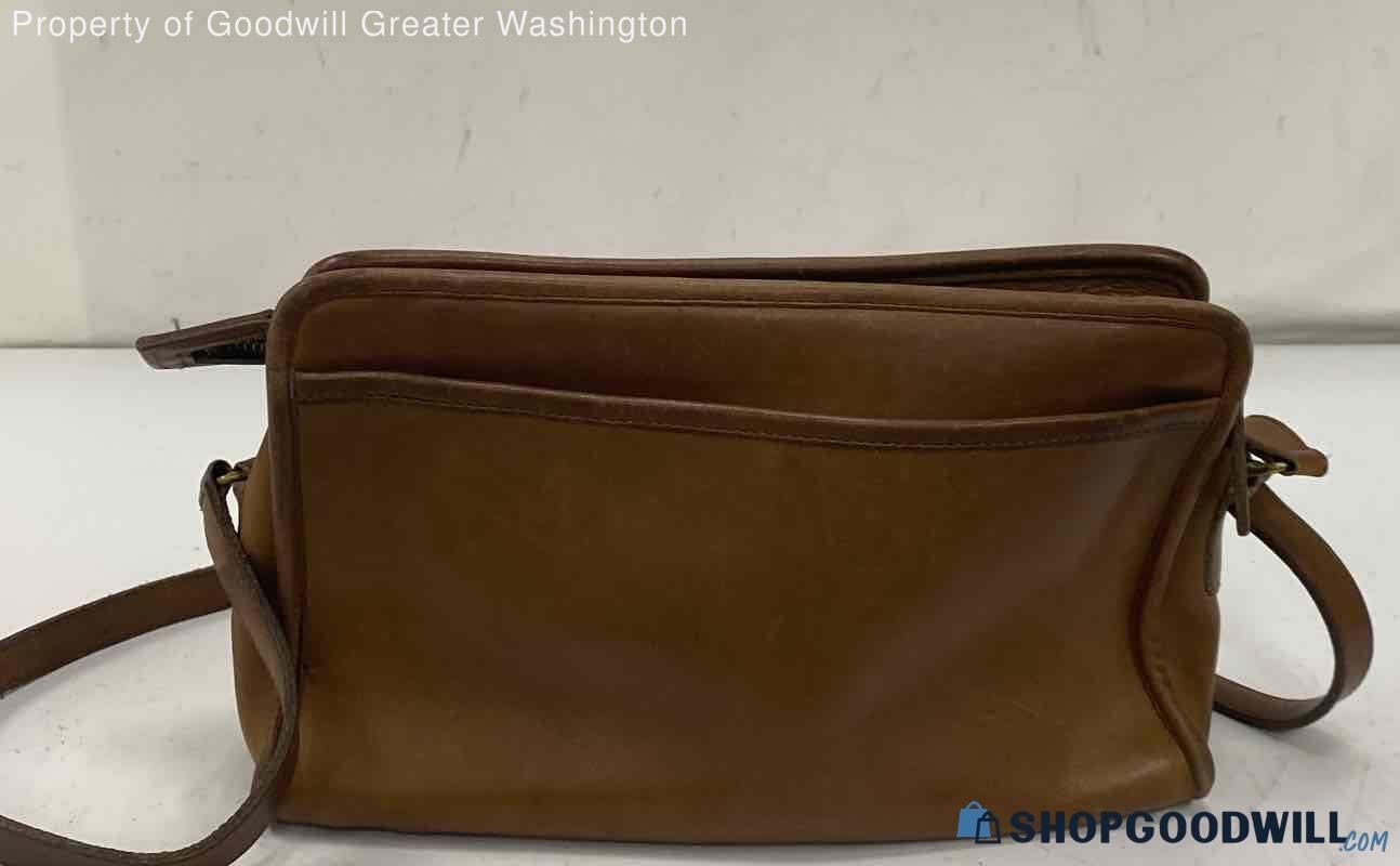 Coa Coach Women's Brown Leather Purse | ShopGoodwill.com