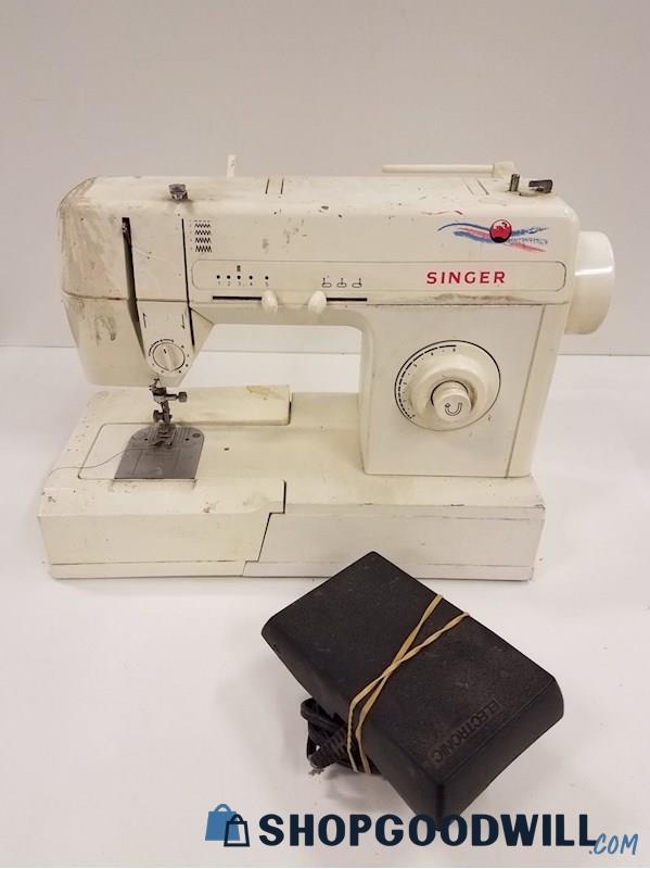 Singer Sewing Machine 2517C